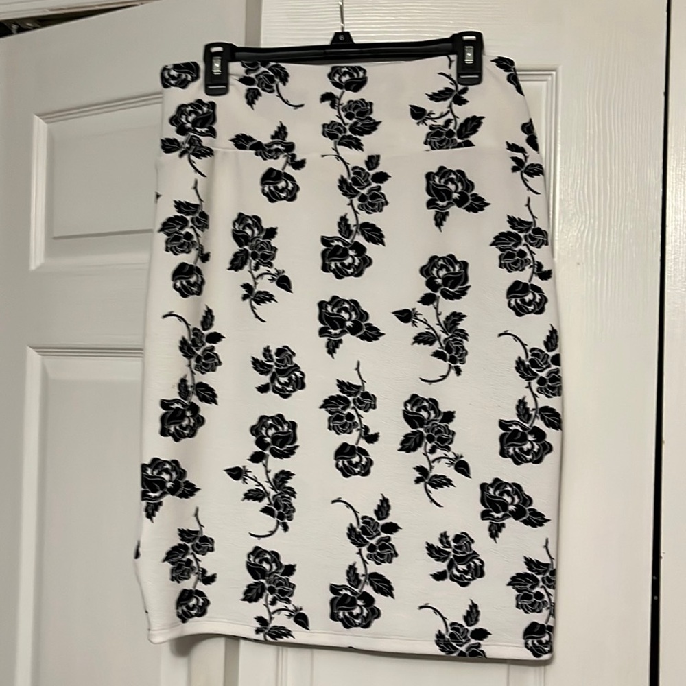Lularoe Cassie Skirt